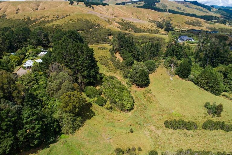 Photo of property in 303 Kahuterawa Road, Linton, Palmerston North, 4472