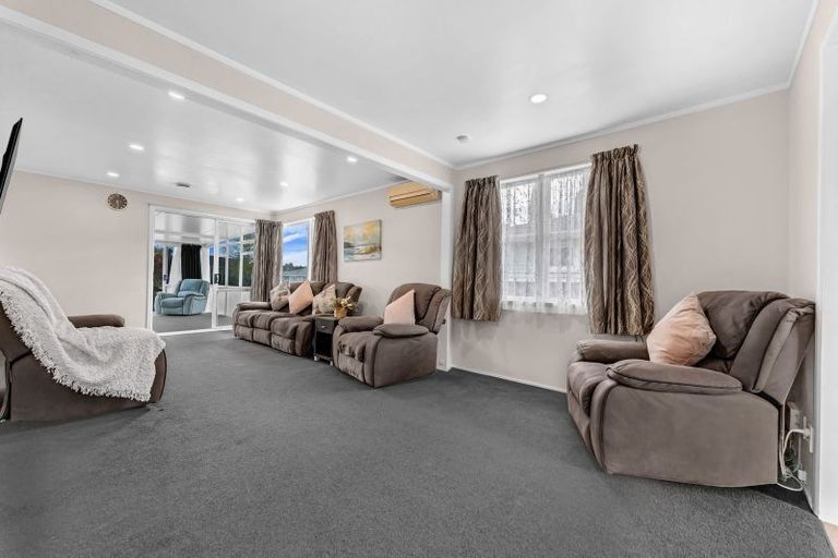 Photo of property in 9 Mcentee Street, Papakura, 2110