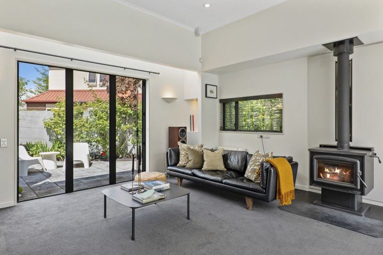 Photo of property in 8 Harrods Court, Ilam, Christchurch, 8053