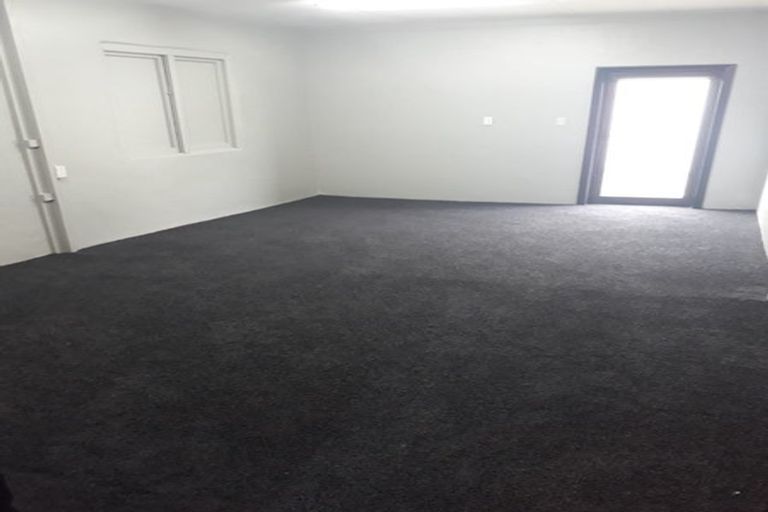 Photo of property in 66 Beauchamp Street, Tawa, Wellington, 5028