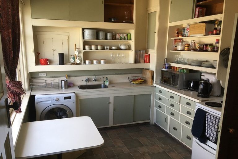 Photo of property in 1 Duchess Avenue, Dunedin Central, Dunedin, 9016