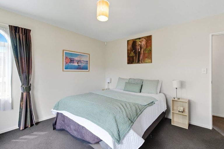 Photo of property in 1/10 Jarrow Place, Halswell, Christchurch, 8025