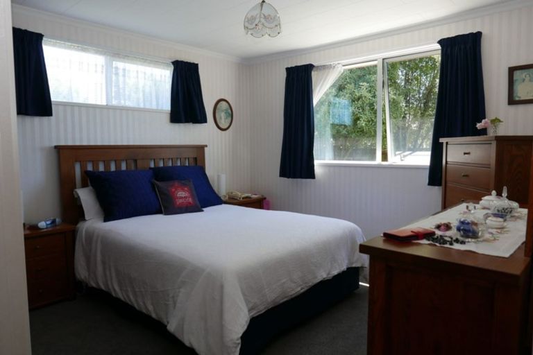 Photo of property in 82 Sawyers Arms Road, Northcote, Christchurch, 8052