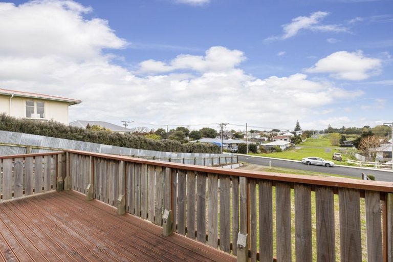Photo of property in 73 Mould Street, Waitara, 4320