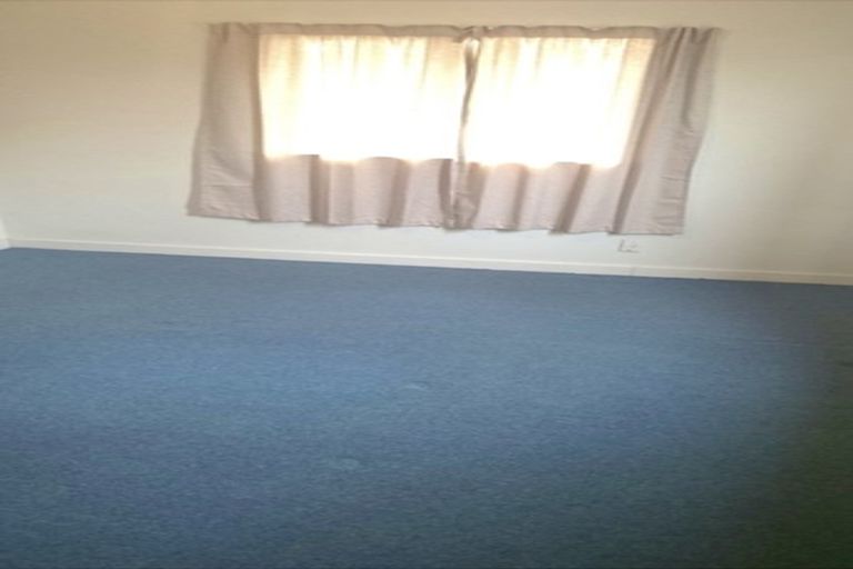 Photo of property in 2/23 Rata Street, New Lynn, Auckland, 0600