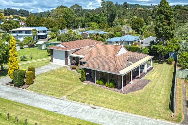 Photo of property in 126 Patiki Place, Whangamata, 3620