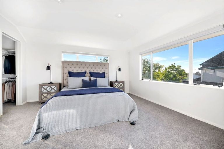 Photo of property in 10 Mt Blanc Place, Northpark, Auckland, 2013