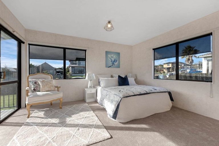 Photo of property in 33 Greenstone Place, Clover Park, Auckland, 2019