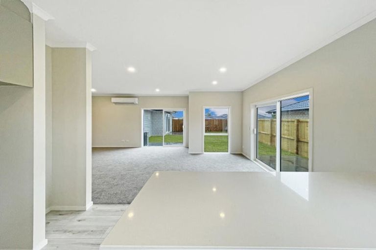 Photo of property in 13 Maanihi Drive, Rototuna North, Hamilton, 3210