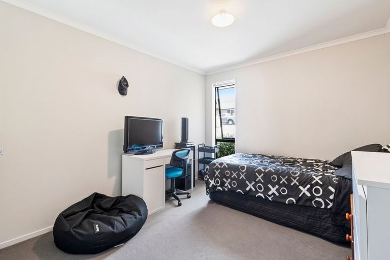 Photo of property in 26 Tokerau Crescent, Pukekohe, 2120