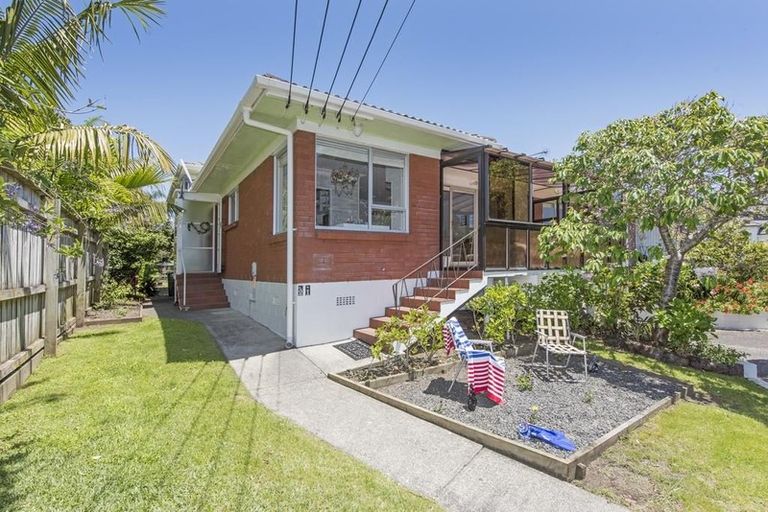 Photo of property in 2/1 Rata Road, Devonport, Auckland, 0624