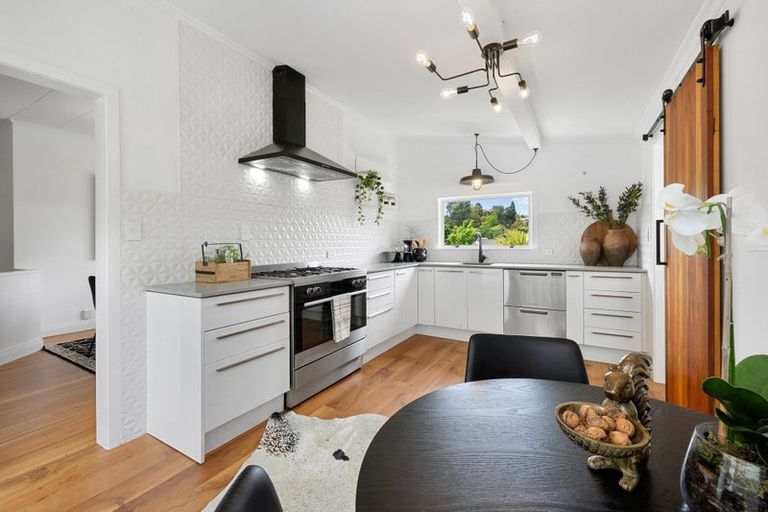 Photo of property in 61 Frankley Road, Westown, New Plymouth, 4310