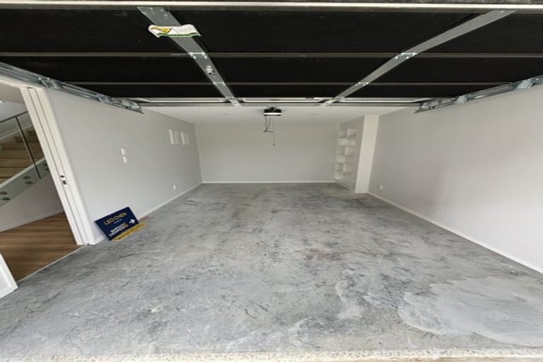 Photo of property in 2/30 Woodford Avenue, Henderson, Auckland, 0610