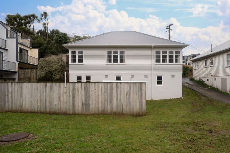 Photo of property in 35 Hindmarsh Street, Johnsonville, Wellington, 6037