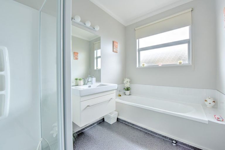 Photo of property in 2 Wolsley Street, Gore, 9710