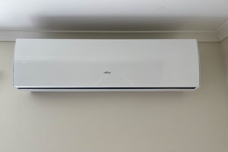 Photo of property in 18 Akeake Lane, Manurewa, Auckland, 2102