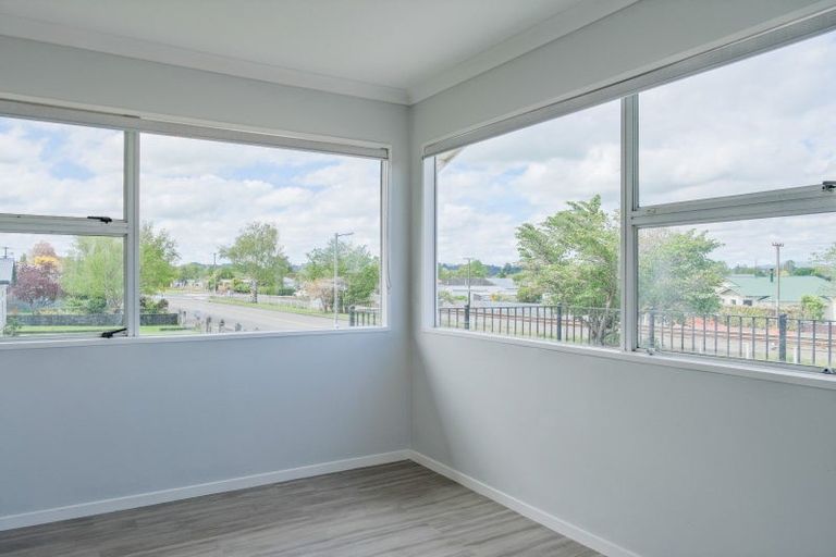 Photo of property in 2 Princess Street, Dannevirke, 4930