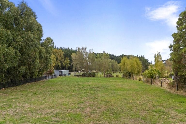 Photo of property in 21 Raumai Road, Bulls, 4894