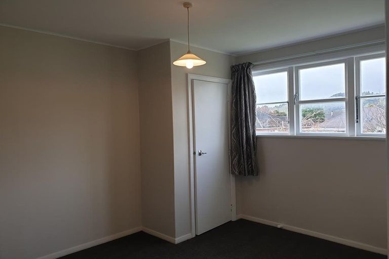 Photo of property in 10/8 Compton Crescent, Taita, Lower Hutt, 5011