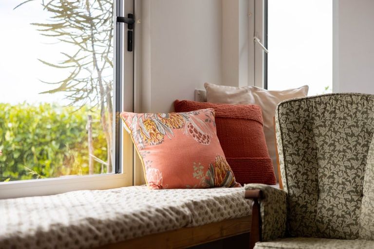 Photo of property in 31 Beachville Road, Redcliffs, Christchurch, 8081