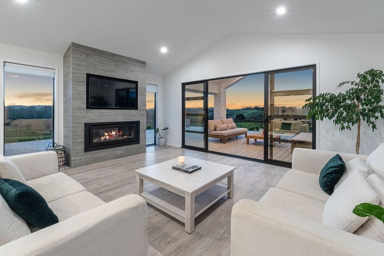 Photo of property in 857 Wainui Road, Wainui, Silverdale, 0994