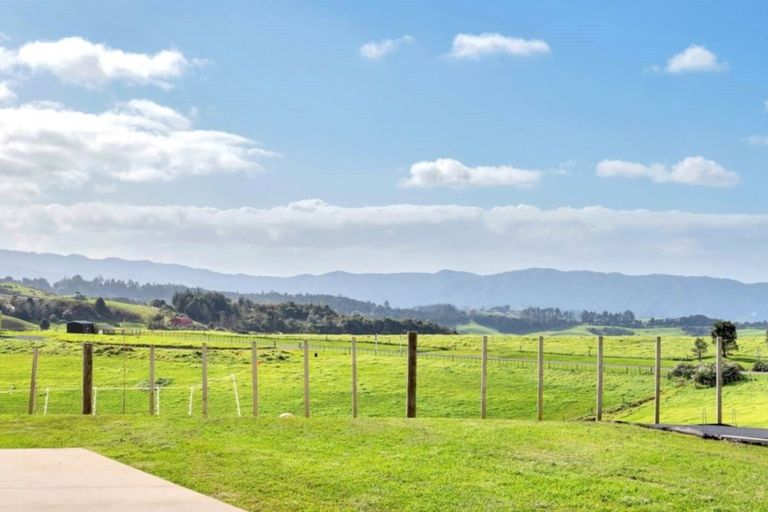 Photo of property in 28 West Farm Drive, Kaiwaka, Wellsford, 0975