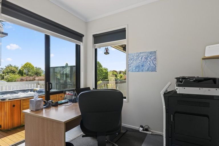 Photo of property in 91 Iles Road, Lynmore, Rotorua, 3010