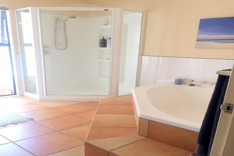 Photo of property in 24 Rochester Place, Bethlehem, Tauranga, 3110