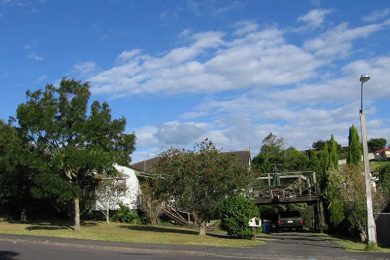 Photo of property in 14 Devonshire Road, Unsworth Heights, Auckland, 0632