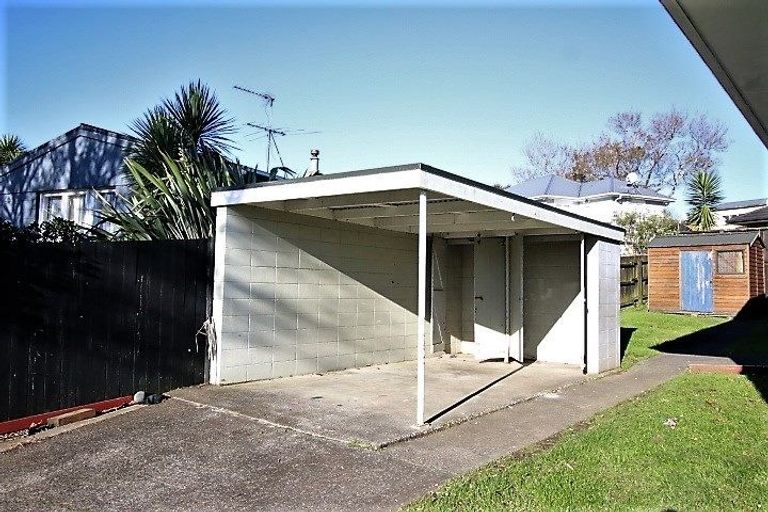Photo of property in 15 Matai Street, Waiuku, 2123