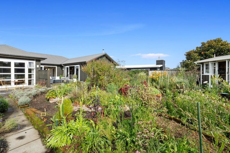 Photo of property in 7 Gleneagles Way, Waiwhakaiho, New Plymouth, 4312