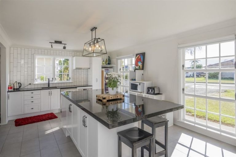 Photo of property in 34 Burn Street, Levin, 5510