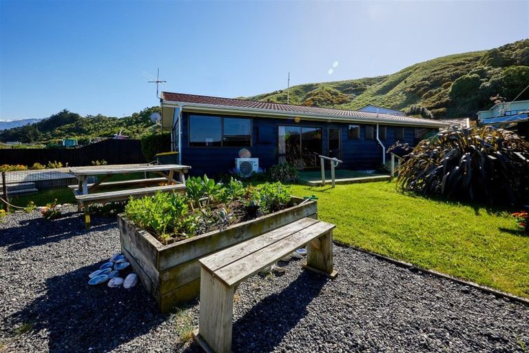 Photo of property in 20 Kotare Place, South Bay, Kaikoura, 7300