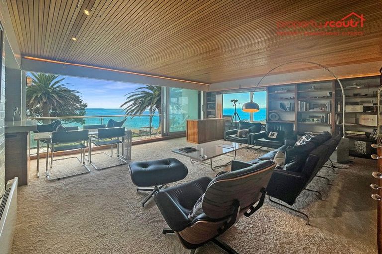 Photo of property in Seaview Apartments, 5/64 Milford Road, Milford, Auckland, 0620