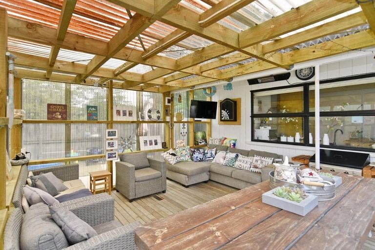 Photo of property in 109 Kings Road, Leithfield, Amberley, 7481