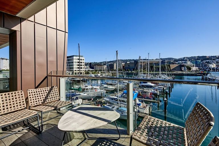 Photo of property in Clyde Quay Wharf, 2b/6 Clyde Quay Wharf, Te Aro, Wellington, 6011