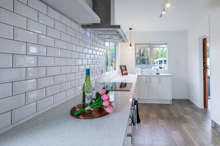 Photo of property in 1/24 Bedford Street, Te Atatu South, Auckland, 0610