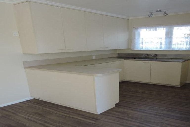 Photo of property in 16 Tawa Crescent, Manurewa, Auckland, 2102