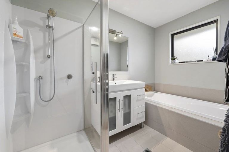 Photo of property in 2 Quill Street, Lake Hayes, Queenstown, 9304