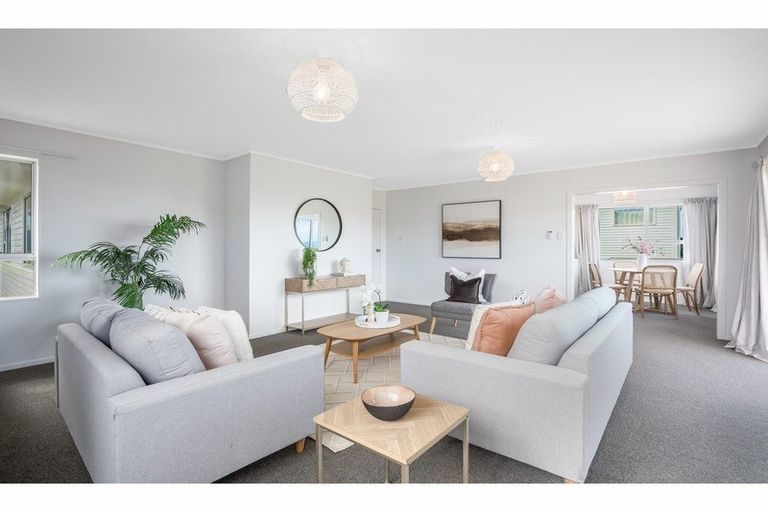 Photo of property in 34 Cypress Drive, Maungaraki, Lower Hutt, 5010