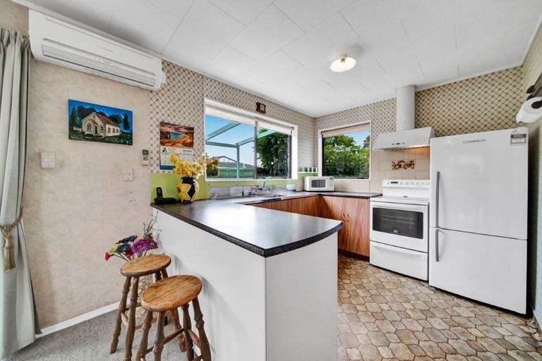 Photo of property in 13a Karamu Street, Strandon, New Plymouth, 4312