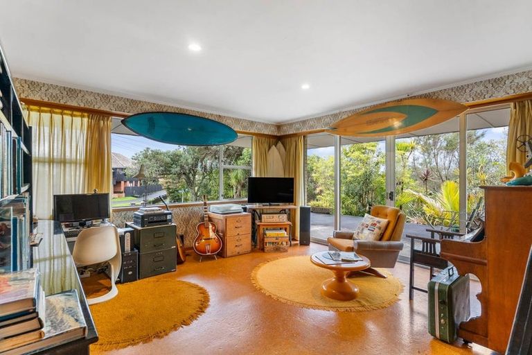 Photo of property in 22 Park Rise, Campbells Bay, Auckland, 0630