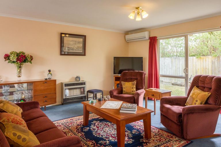 Photo of property in 7 Cole Lane, Milson, Palmerston North, 4414