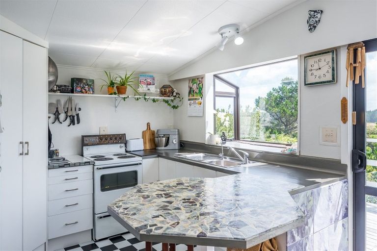 Photo of property in 1 Muritai Terrace, Hokio Beach, Levin, 5571