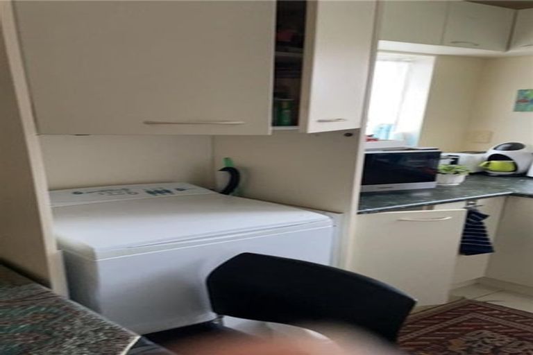 Photo of property in 12 Malin Place, Pinehill, Auckland, 0632