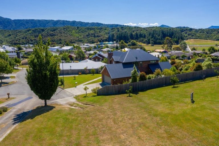 Photo of property in 7 Fantail Heights, Picton, 7220