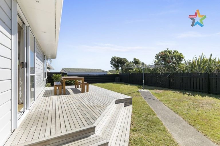 Photo of property in 13 Otira Grove, Kelson, Lower Hutt, 5010