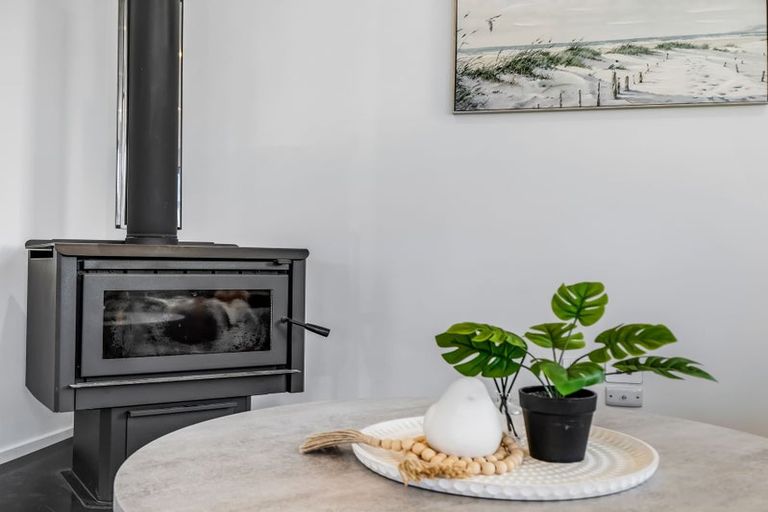 Photo of property in 1/43 Vagues Road, Northcote, Christchurch, 8052