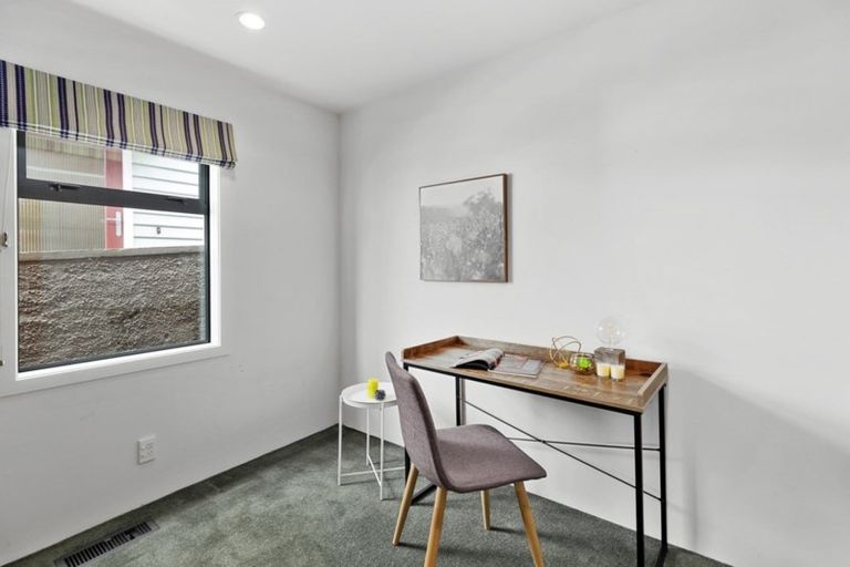 Photo of property in 191 Marine Parade, Seatoun, Wellington, 6022