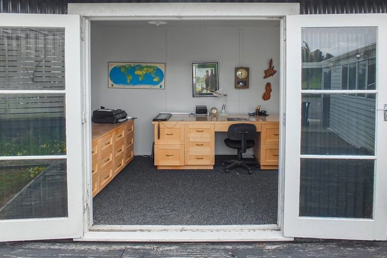 Photo of property in 125 Hickford Road, Foxton, 4893